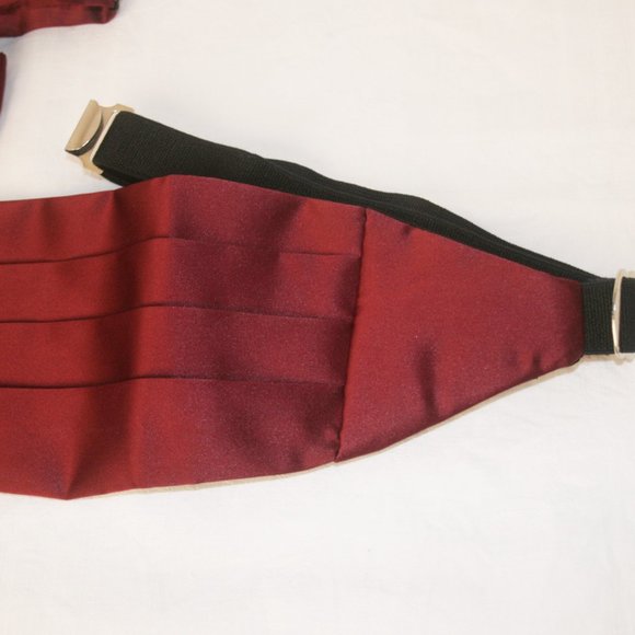 Burgundy Bow Tie and Cumberband Set - Picture 6 of 6